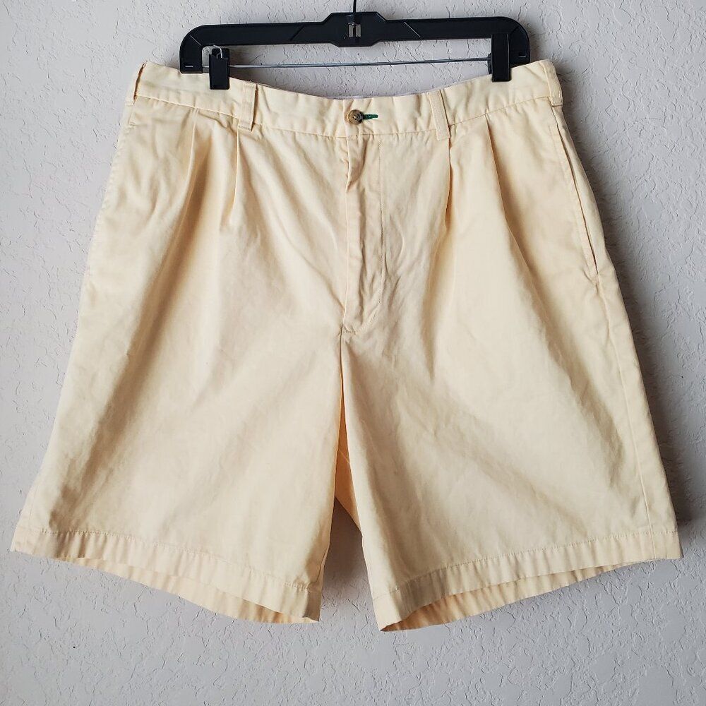 VTG Tommy Hilfiger Golf Shorts Mens 36 Yellow Pleated Chino Cotton Crest Logo